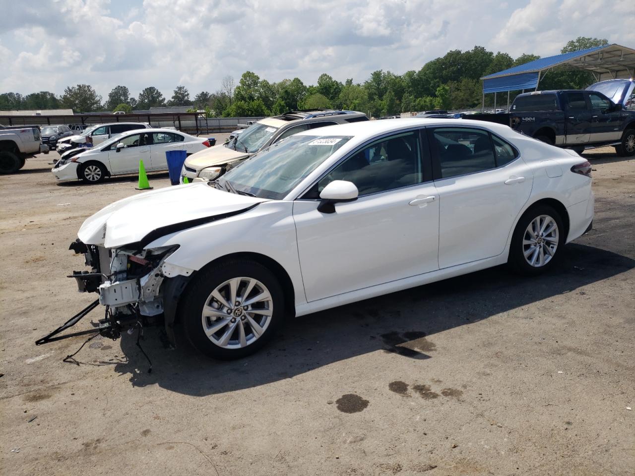 2024 TOYOTA CAMRY LE VIN:4T1C11AK7RU204571