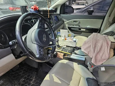 2017 Kia Carnival VIN: