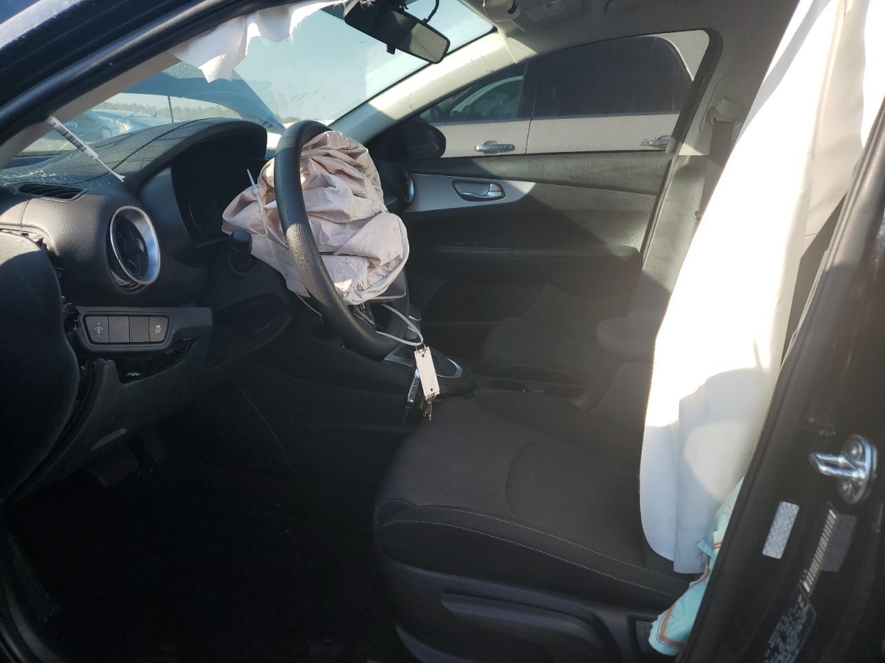 2024 KIA FORTE LX VIN:3KPF24AD9RE778833