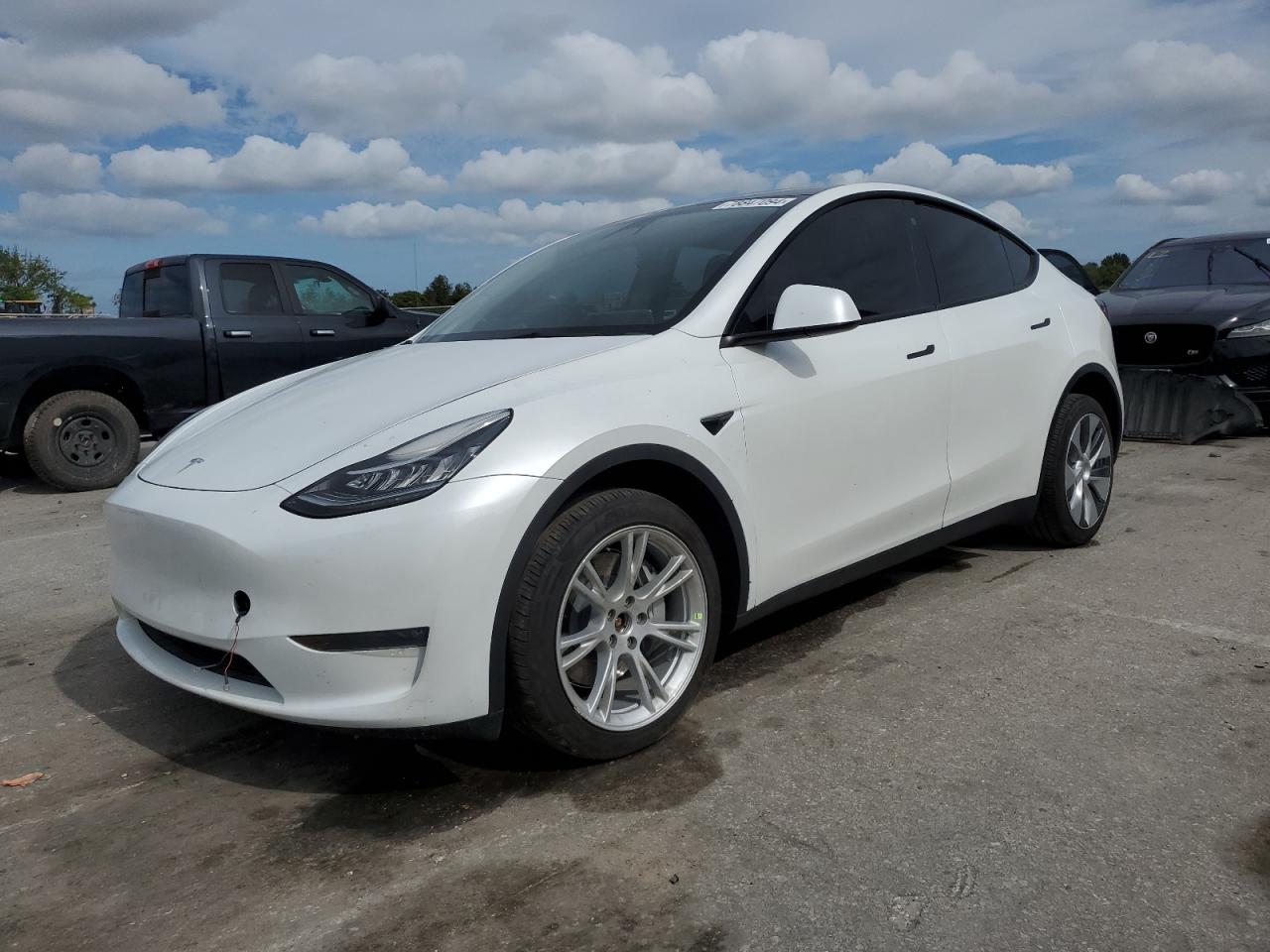 2023 TESLA MODEL Y  VIN:7SAYGDEF2PA049599