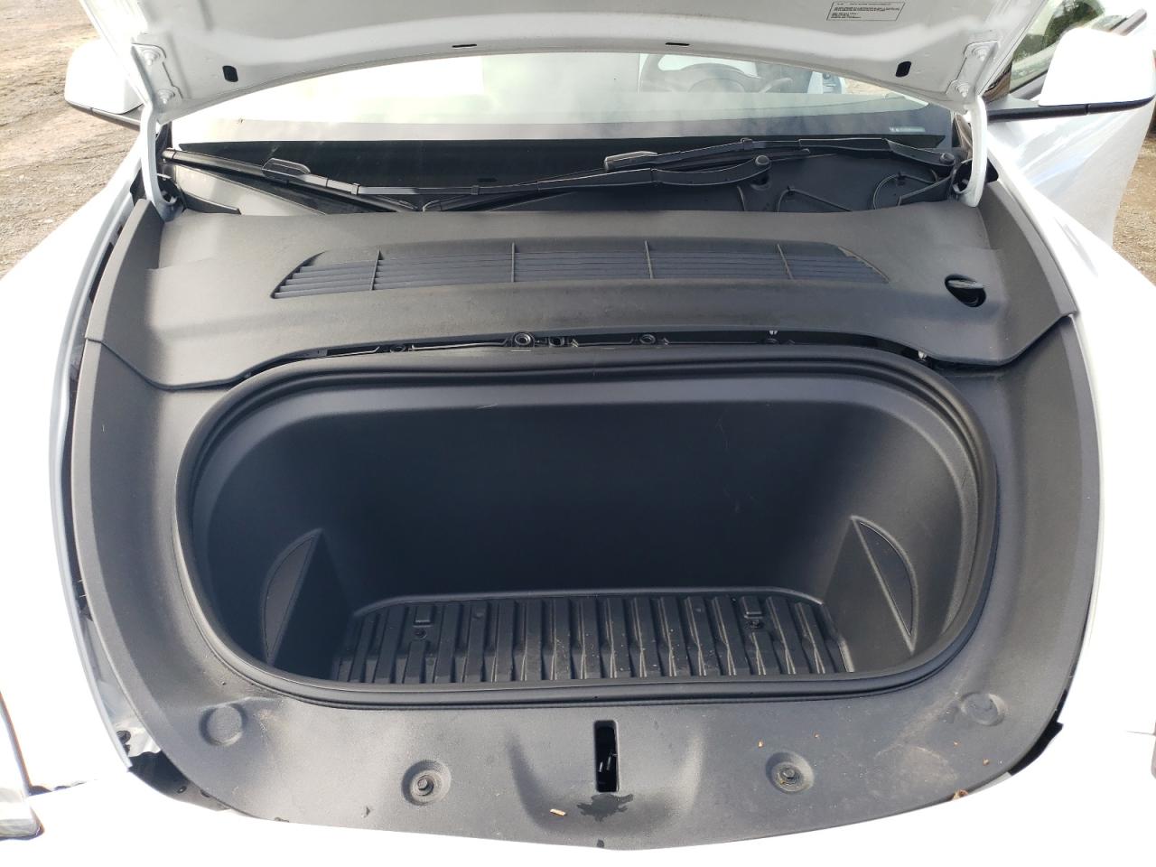 2023 TESLA MODEL Y  VIN:7SAYGDEE6PA148420