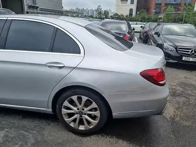 2018 Mercedes-Benz E 300 WDDZF4KB6JA331615 VIN:WDDZF4KB6JA331615