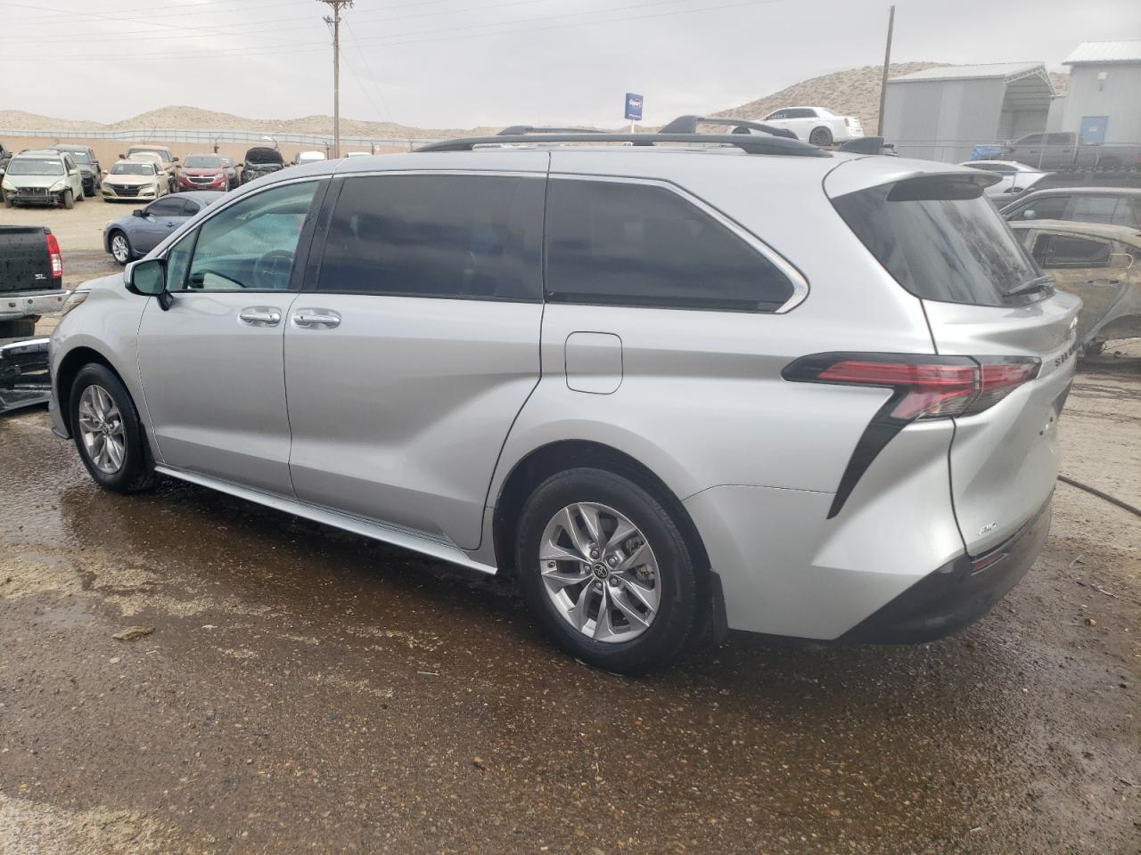2022 TOYOTA SIENNA XLE VIN:5TDJSKFC9NS046278
