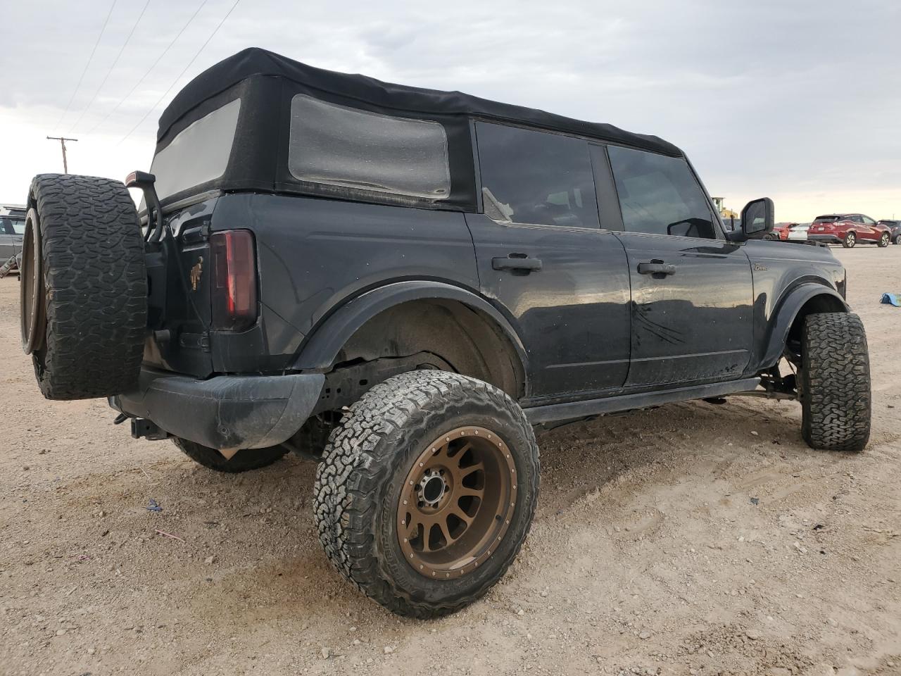 2022 FORD BRONCO BASE VIN:1FMDE5BH5NLB00633