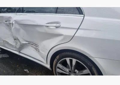 2016 Mercedes-Benz E 220 WDDHF0AB0GB219126 VIN:WDDHF0AB0GB219126