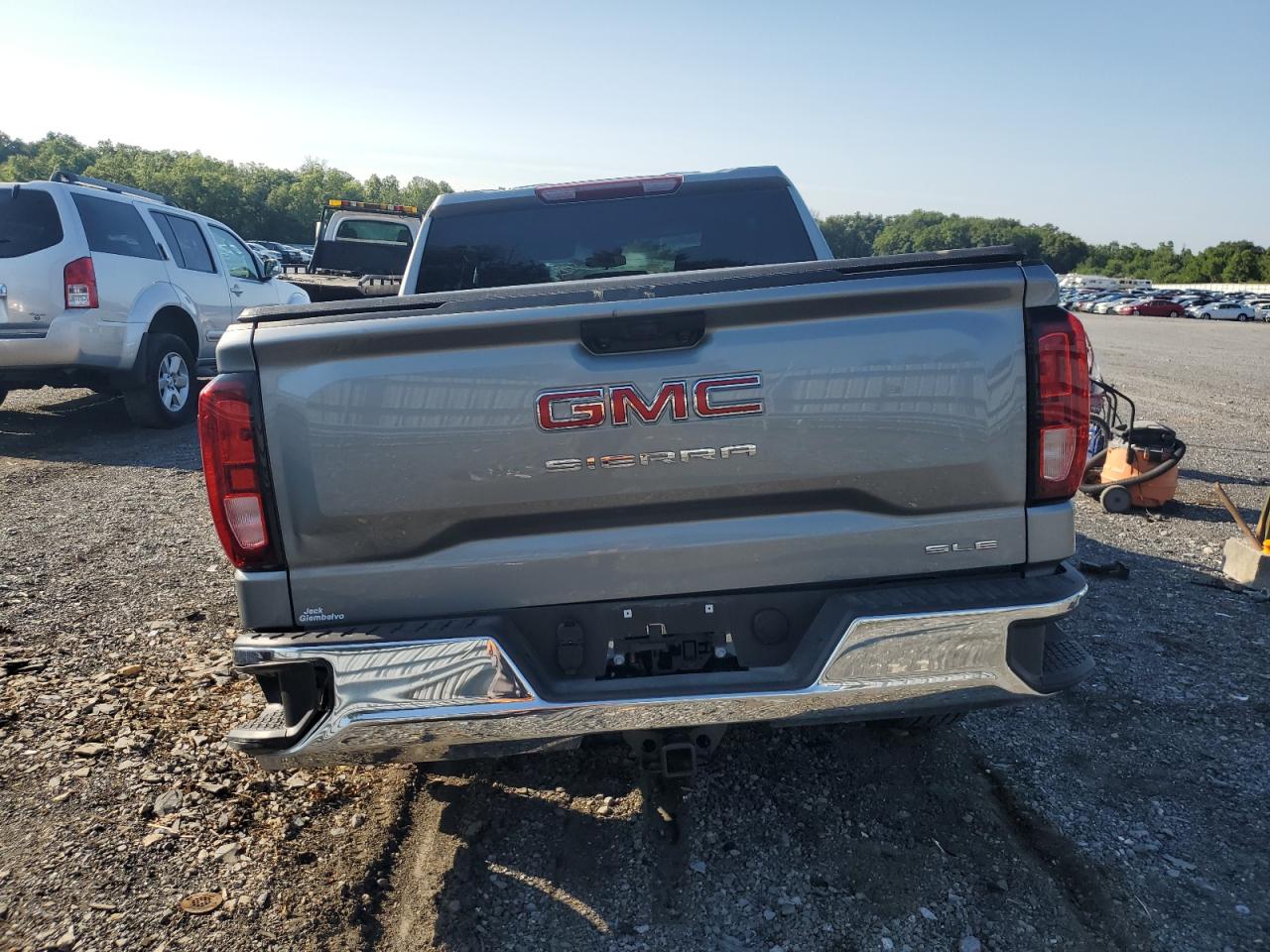 2023 GMC SIERRA K1500 SLE VIN:3GTUUBED6PG354429