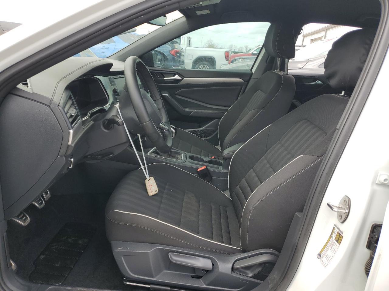 2024 VOLKSWAGEN JETTA SPORT VIN:3VWAM7BU8RM060228