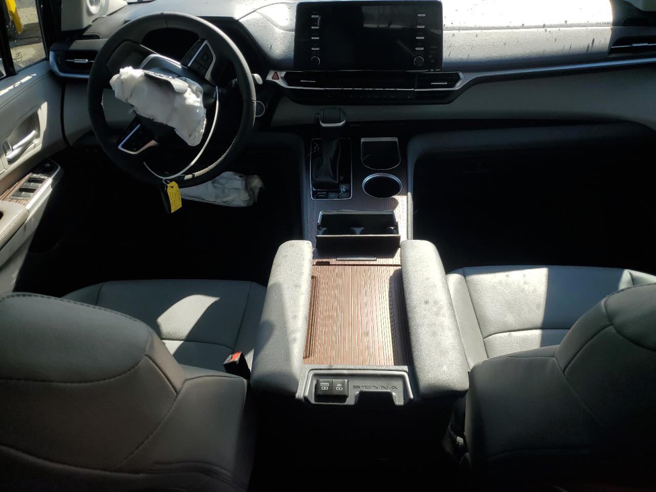 2024 TOYOTA SIENNA XLE VIN:5TDJRKEC4RS213245
