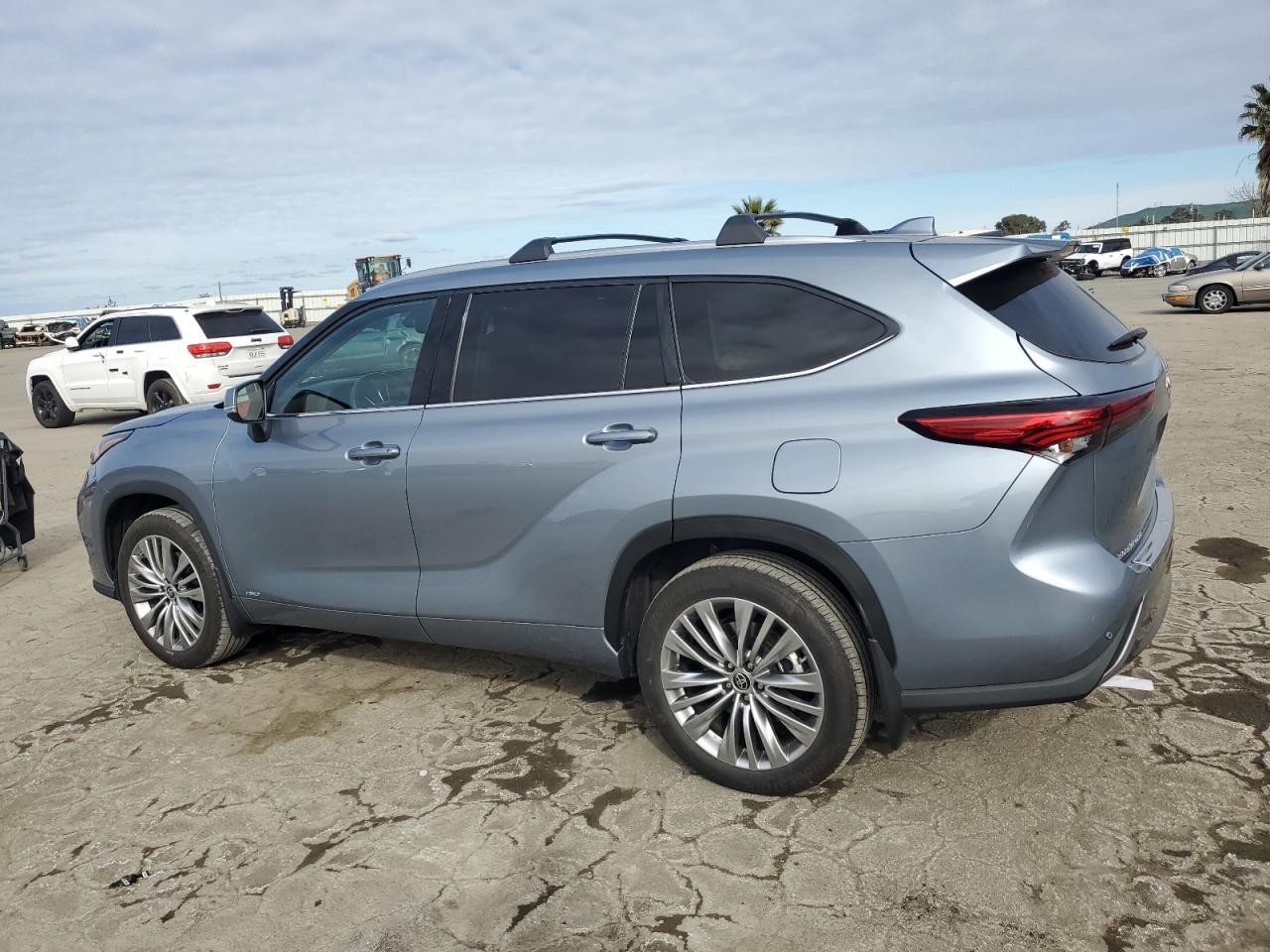 2022 TOYOTA HIGHLANDER HYBRID PLATINUM VIN:5TDEBRCH4NS092367