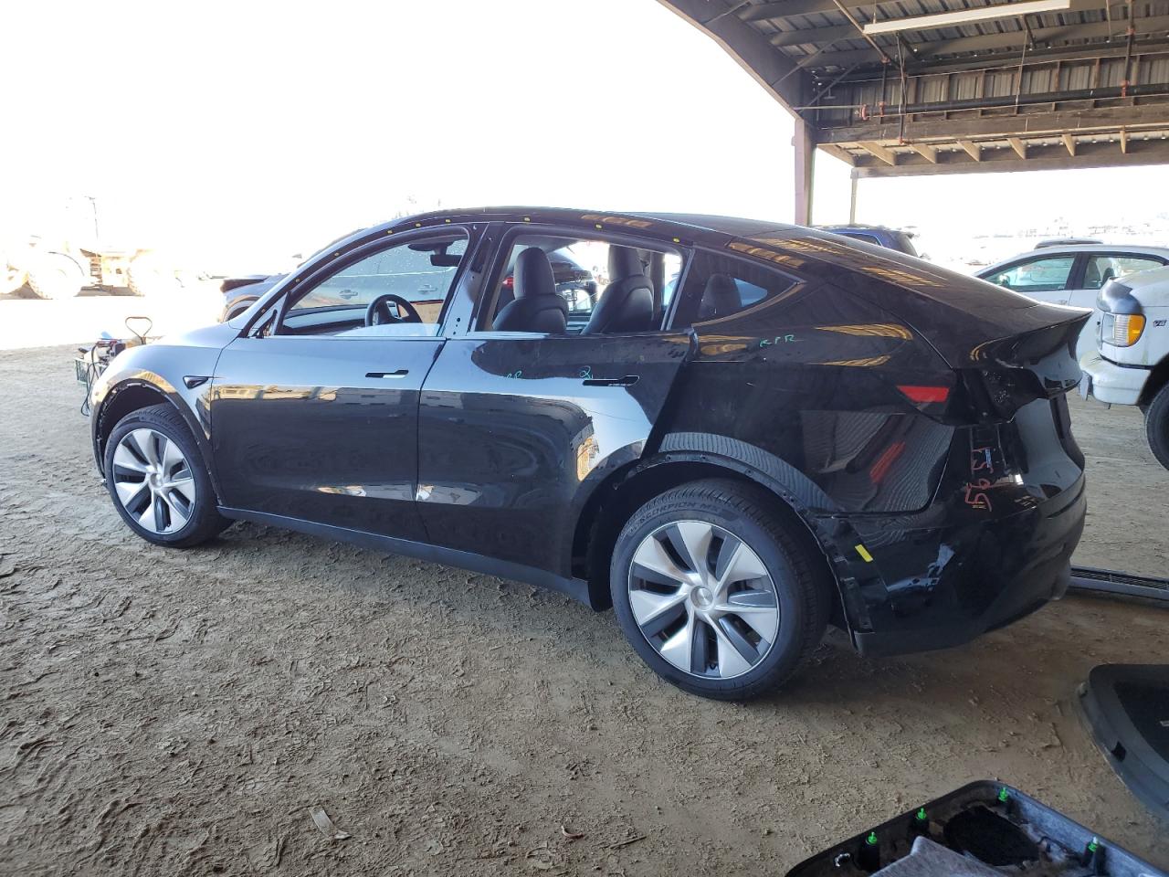 2023 TESLA MODEL Y  VIN:7SAYGDEE3PA163036