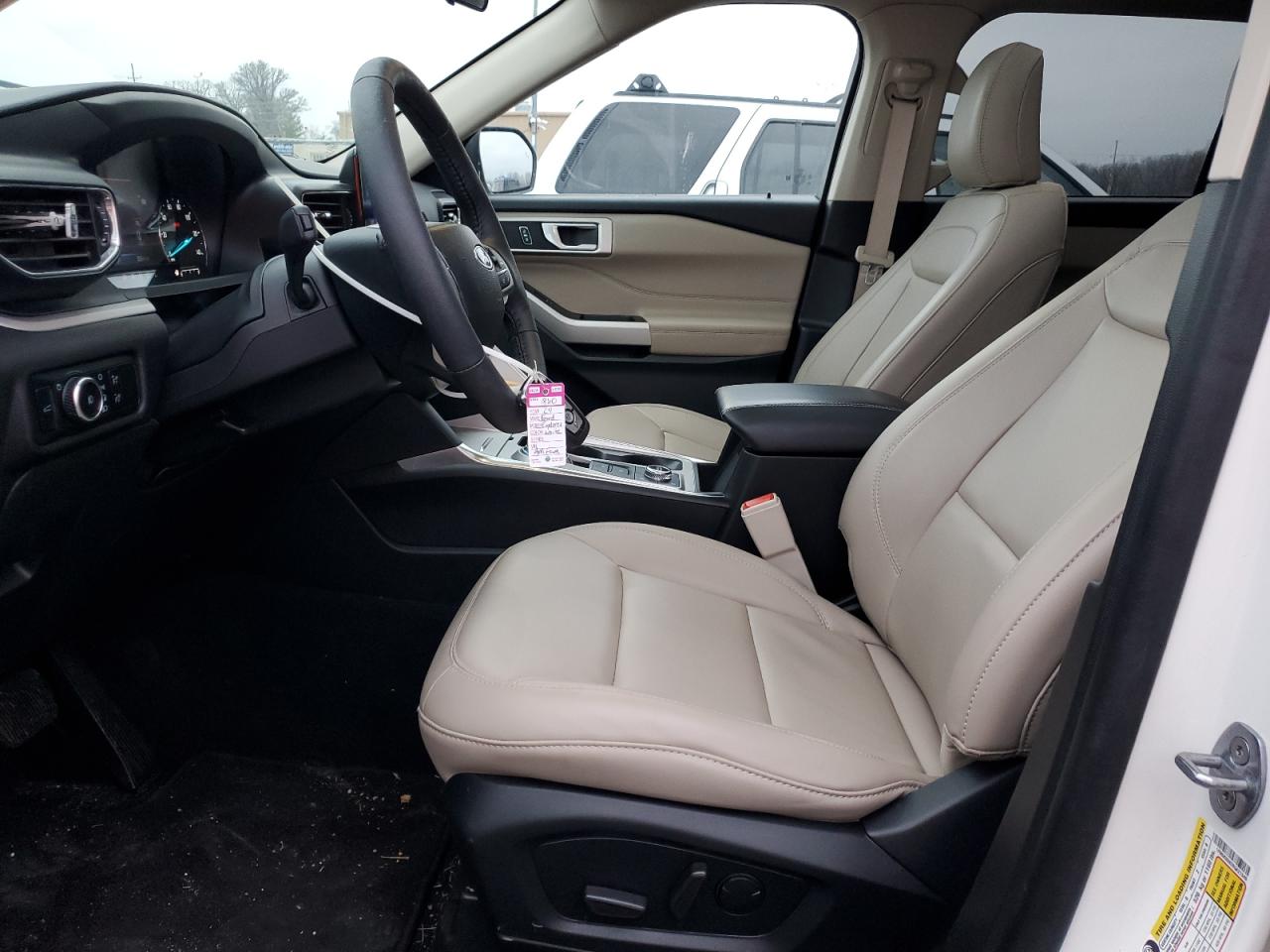 2024 FORD EXPLORER XLT VIN:1FMSK8DH2RGA21546