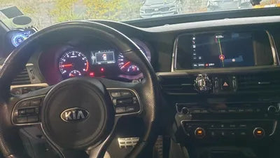 2017 Kia K5 KNAGV412BJA224606 VIN:KNAGV412BJA224606