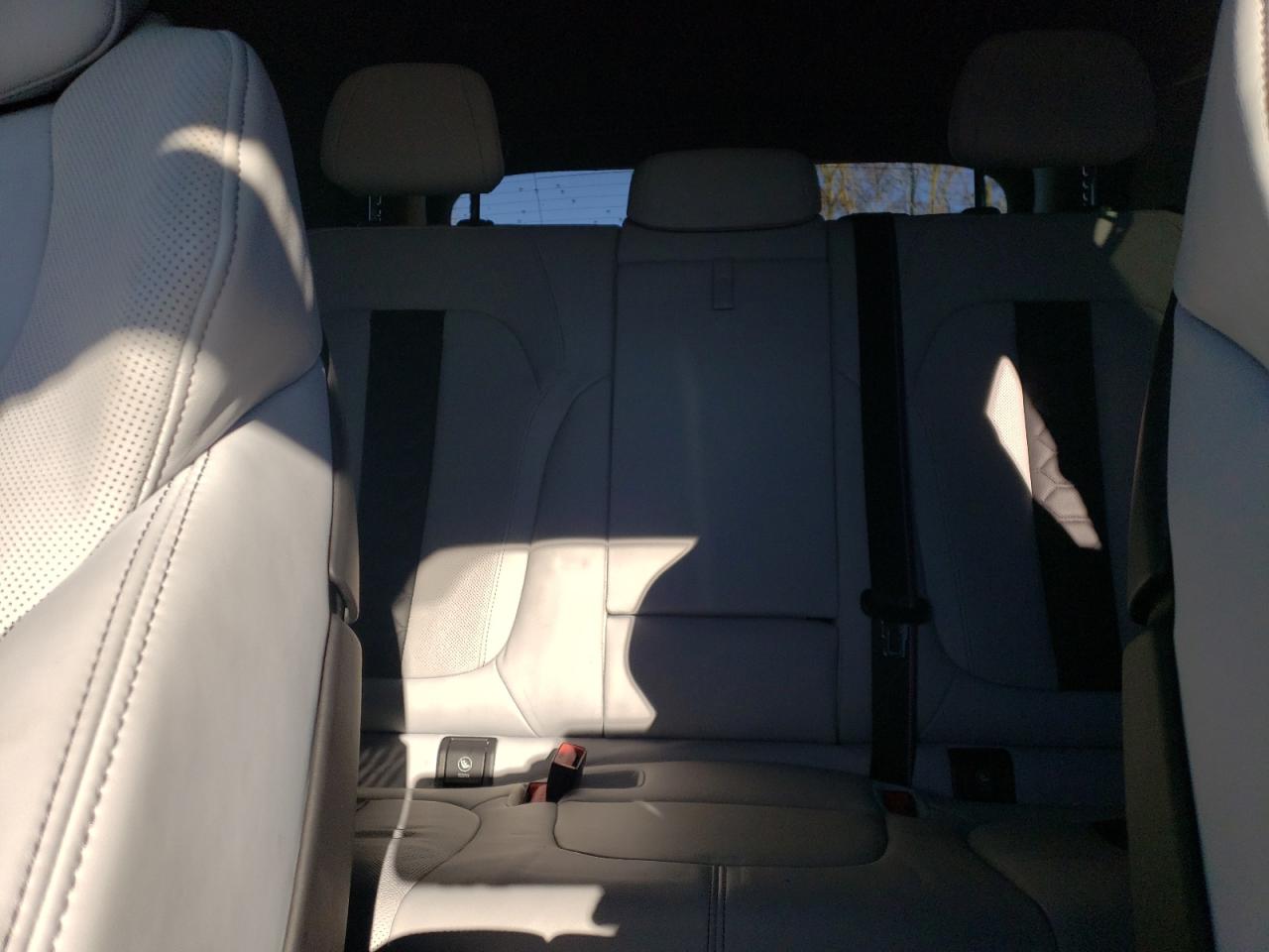 2022 BMW X5 M VIN:1FTNX21S9XEC34633