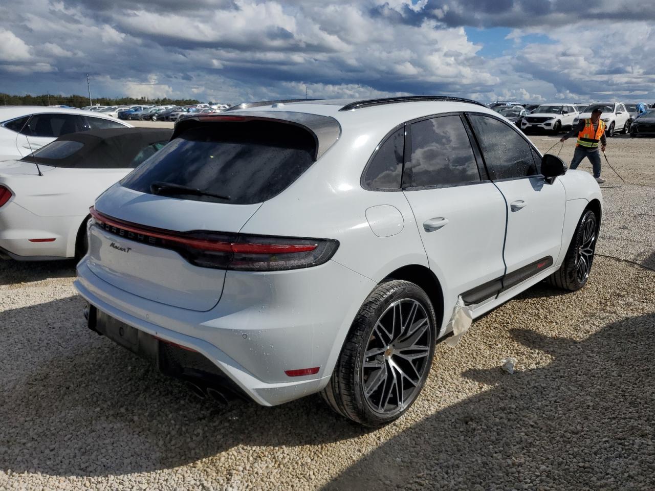 2023 PORSCHE MACAN BASE VIN:WP1AA2A58PLB17369