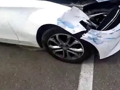 2015 Mercedes-Benz C 200 WDDWF4CB8FF079300 VIN:WDDWF4CB8FF079300