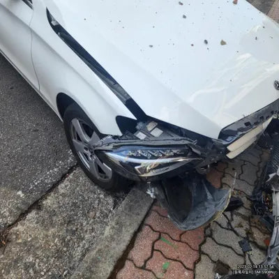 2018 Mercedes-Benz C 200 010KMWDDWF4CB9JF6 VIN:010KMWDDWF4CB9JF6