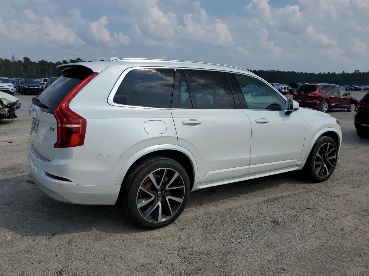 2022 VOLVO XC90 T6 MOMENTUM VIN:YV4A22PKXN1811451