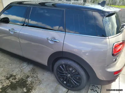 2022 MINI Clubman VIN: