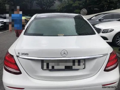 2016 Mercedes-Benz E 300 WDDZF4JB8HA061153 VIN:WDDZF4JB8HA061153