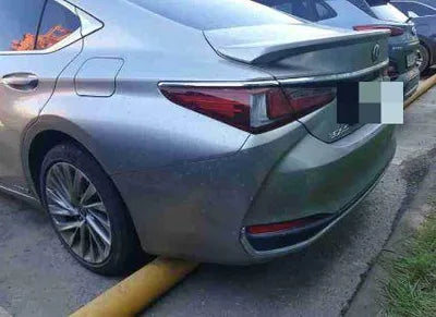 2018 Lexus ES 300 VIN: