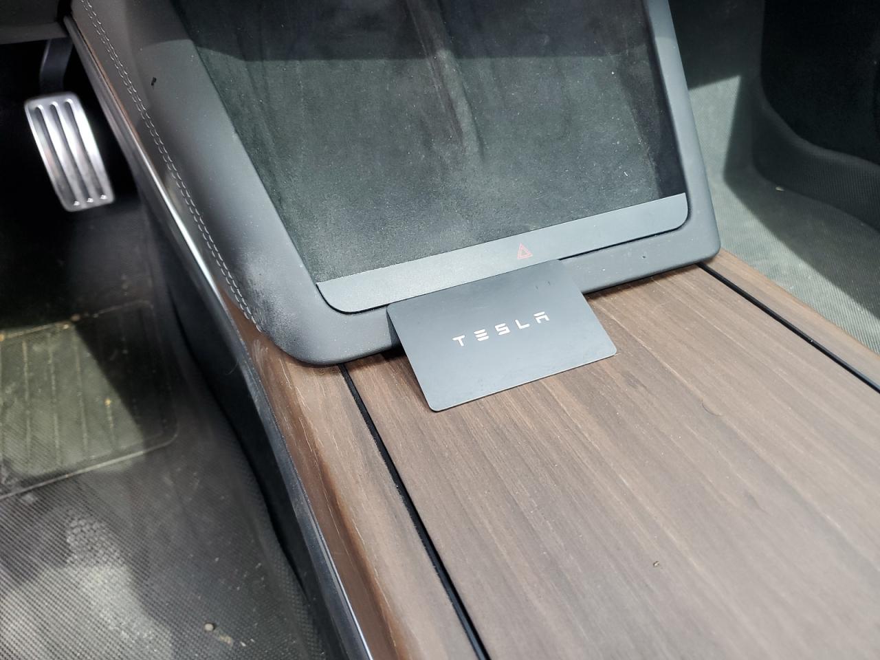 2023 TESLA MODEL S  VIN:5YJSA1E56PF520120