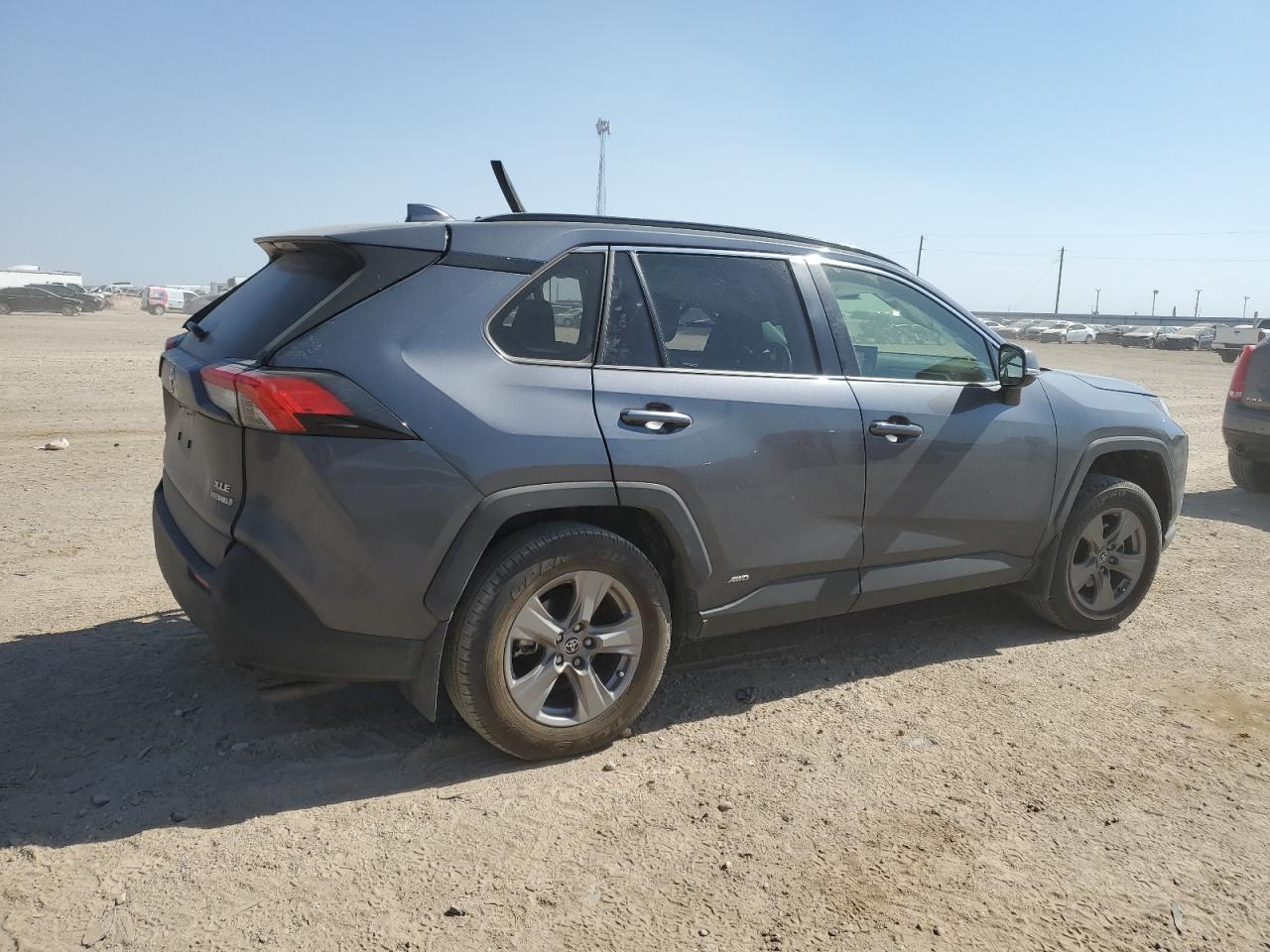 2022 TOYOTA RAV4 XLE VIN:JTMRWRFV9ND158057