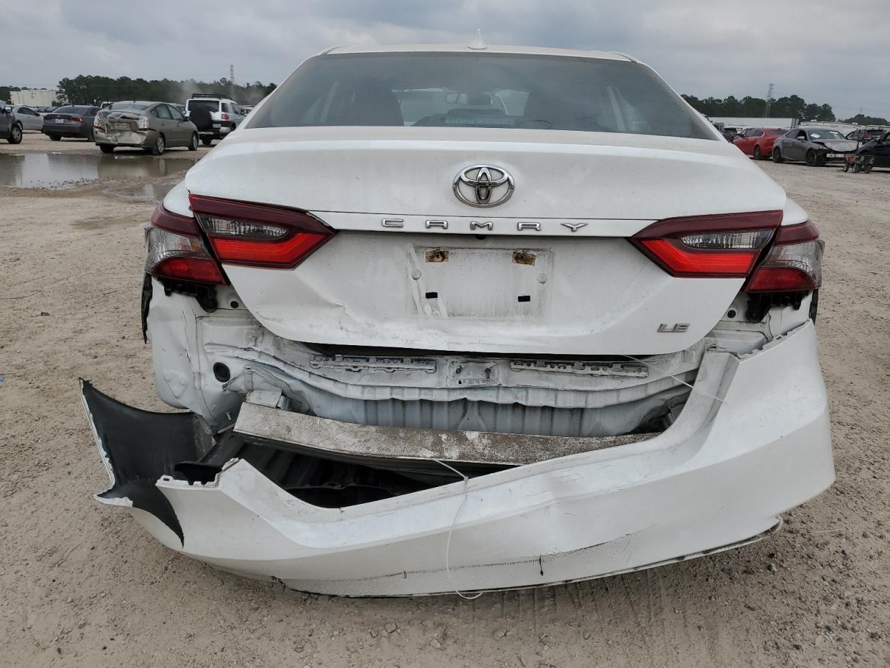 2022 TOYOTA CAMRY LE VIN:4T1C11AK8NU633311