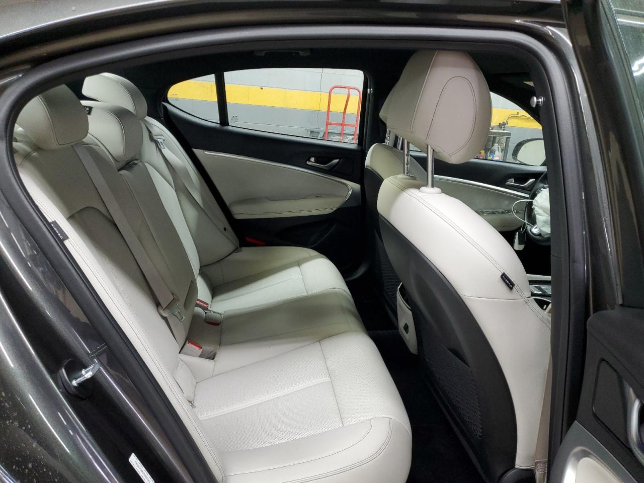 2024 GENESIS G70 BASE VIN:KMTG34SC4RU142461