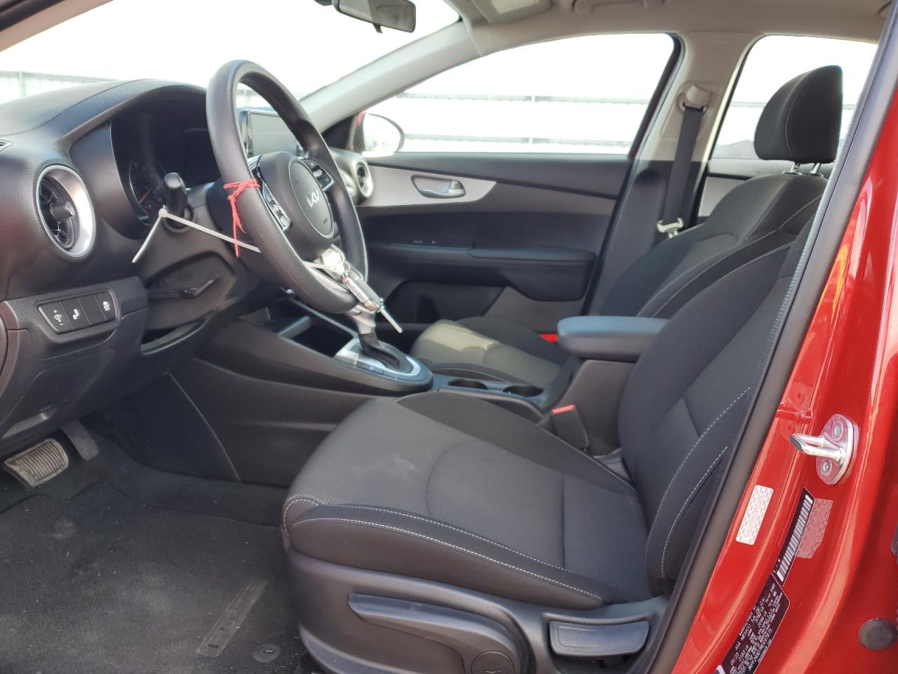2024 KIA FORTE LX VIN:3KPF24AD7RE697975