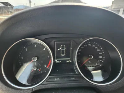 2015 Volkswagen Polo VIN: