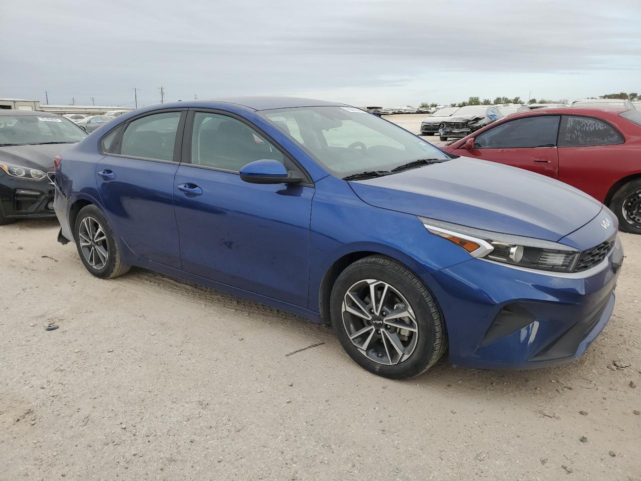2022 KIA FORTE FE VIN:3KPF24AD7NE458565