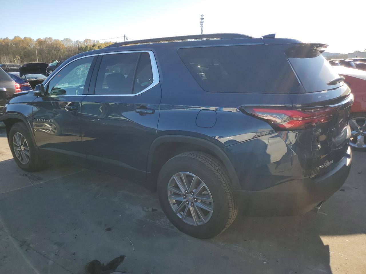 2023 CHEVROLET TRAVERSE LT VIN:1GNERGKWXPJ274131