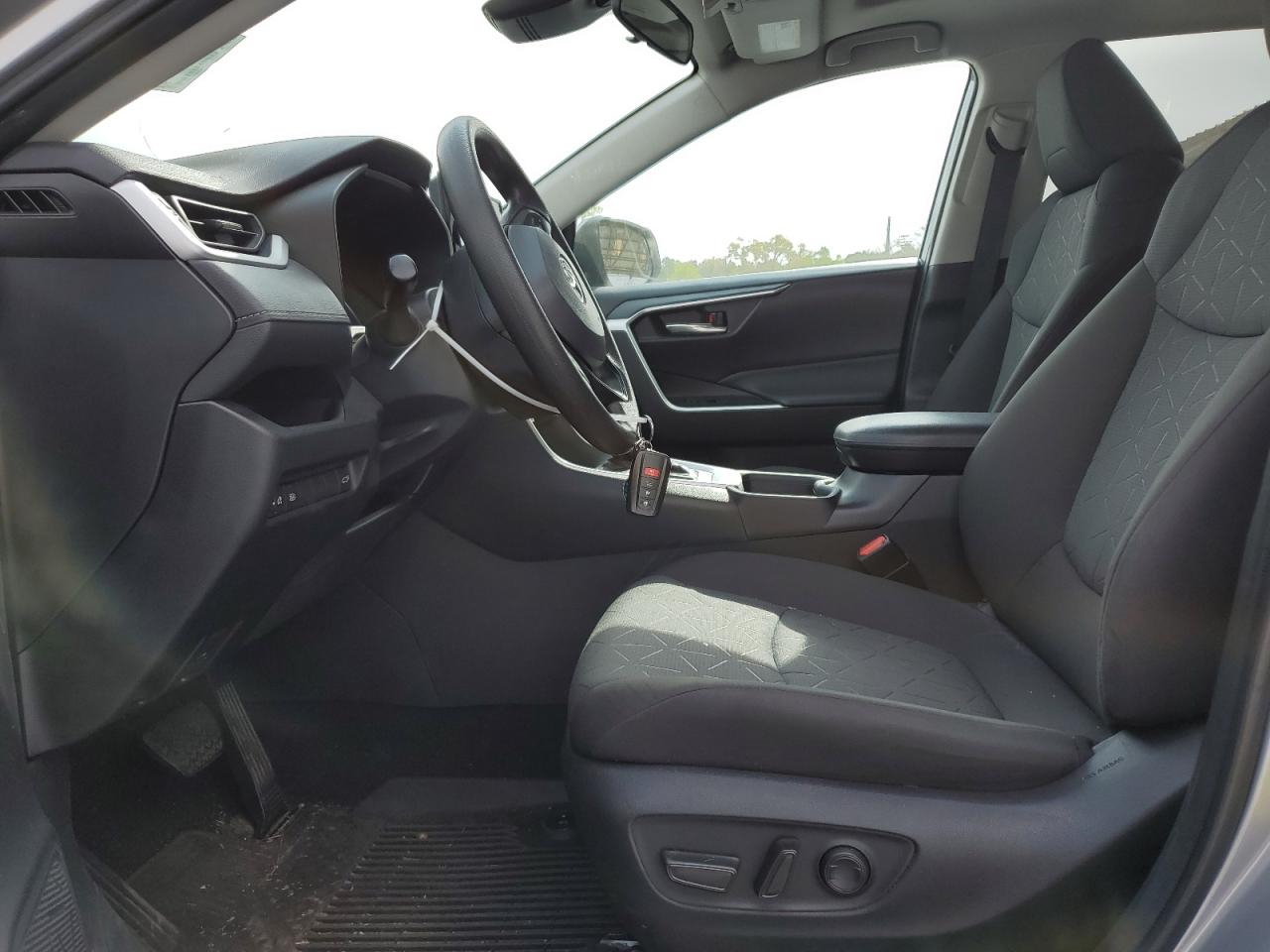 2022 TOYOTA RAV4 XLE VIN:2T3W1RFV9NC190755