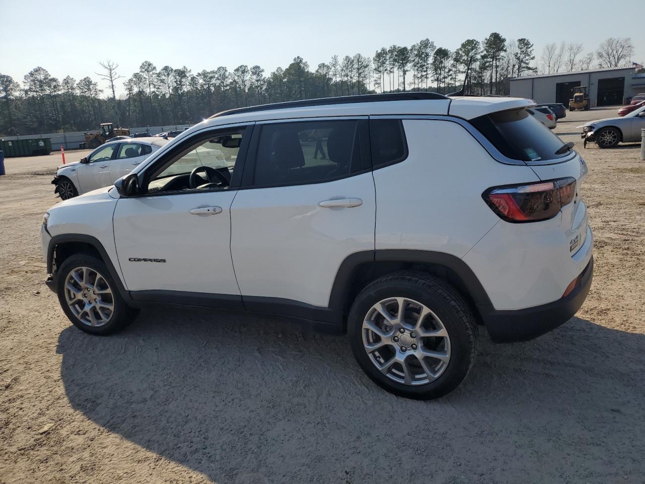 2022 JEEP COMPASS LATITUDE LUX VIN:3C4NJDFB8NT218846