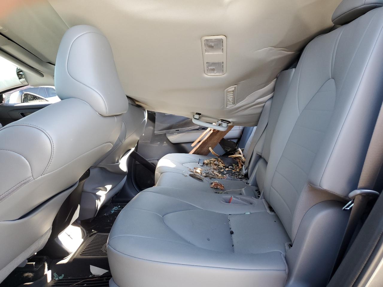 2022 TOYOTA HIGHLANDER XLE VIN:5TDGZRAH1NS540927