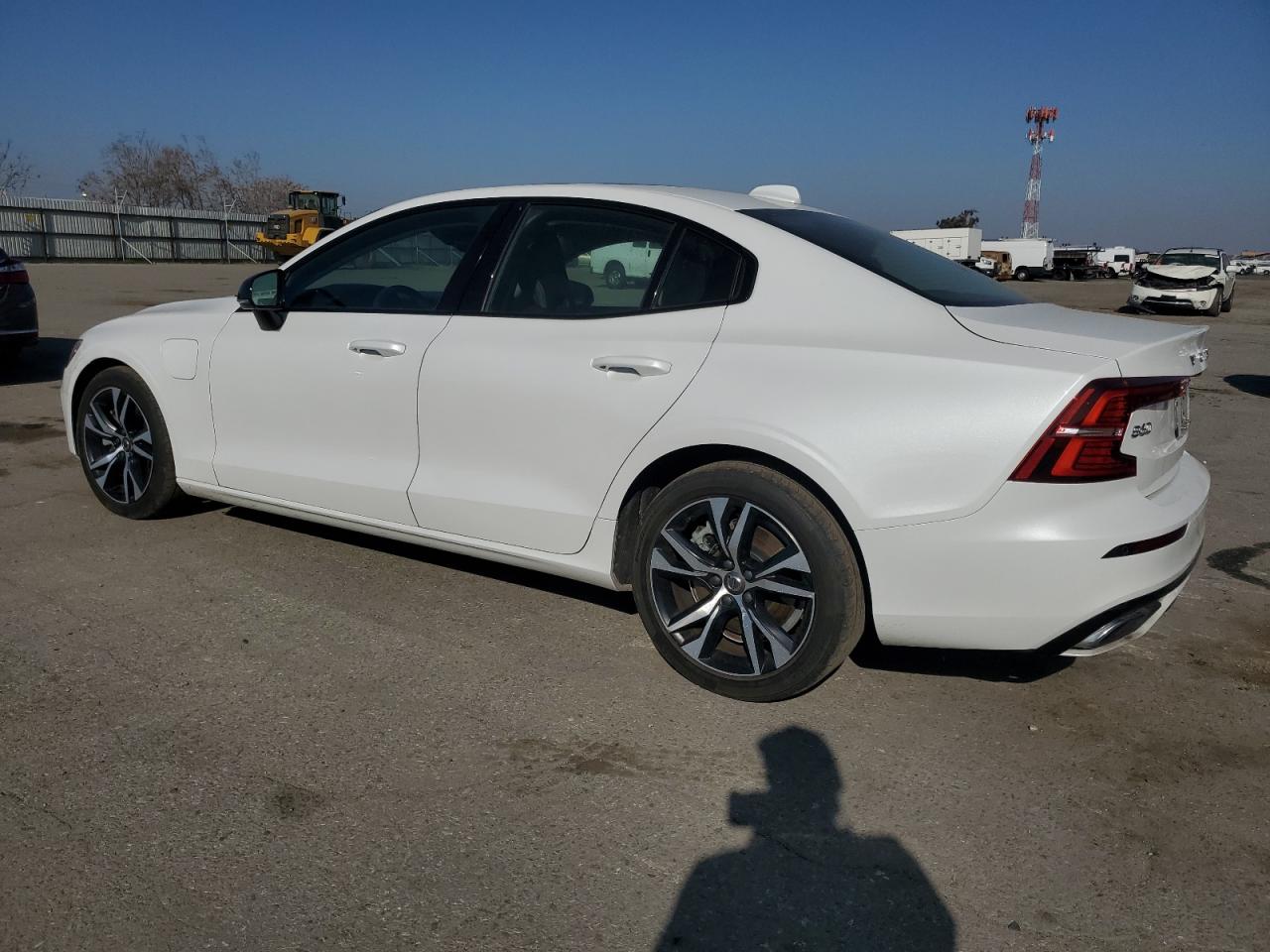 2022 VOLVO S60 T8 RECHARGE R-DESIGN EXPRESSION VIN:7JRBR0FZXNG175781