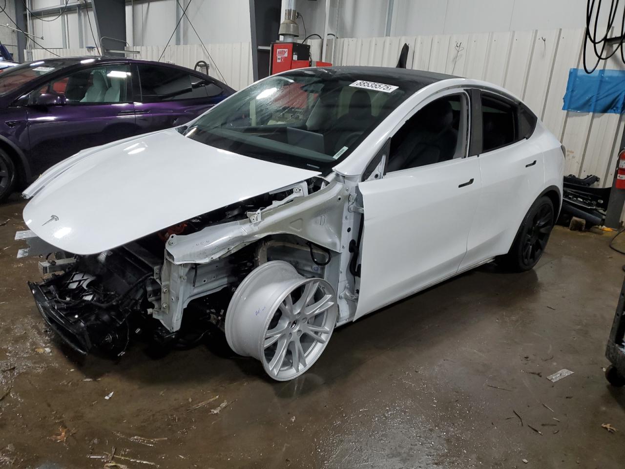 2023 TESLA MODEL Y  VIN:7SAYGDEE5PA189542