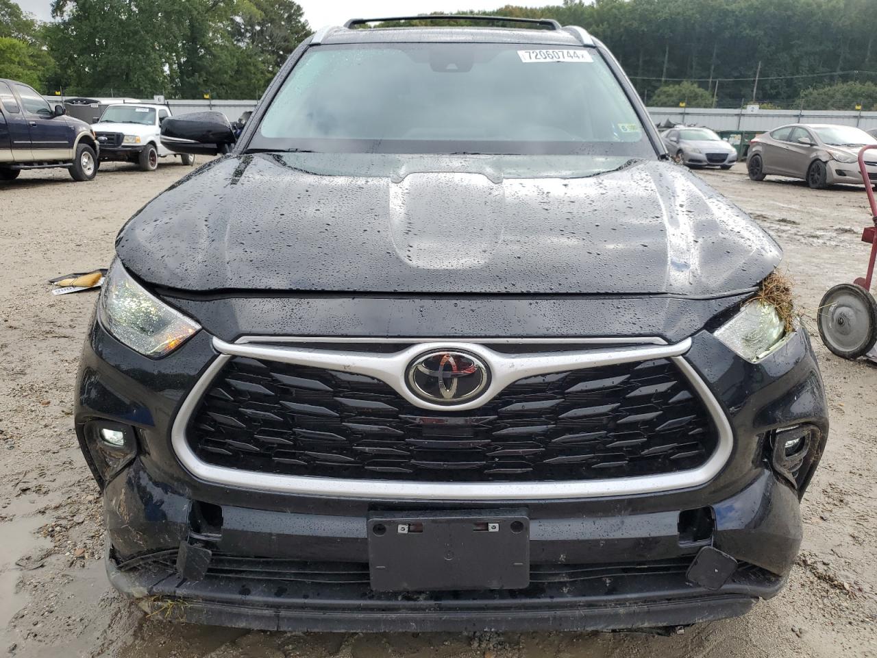 2024 TOYOTA HIGHLANDER LE VIN:5TDKDRBH0RS565427