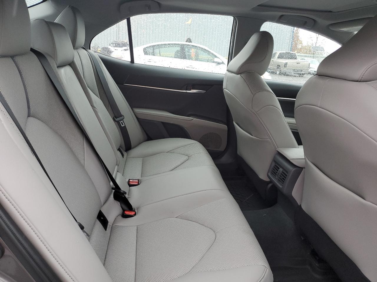 2022 TOYOTA CAMRY XLE VIN:4T1F31AK2NU573159