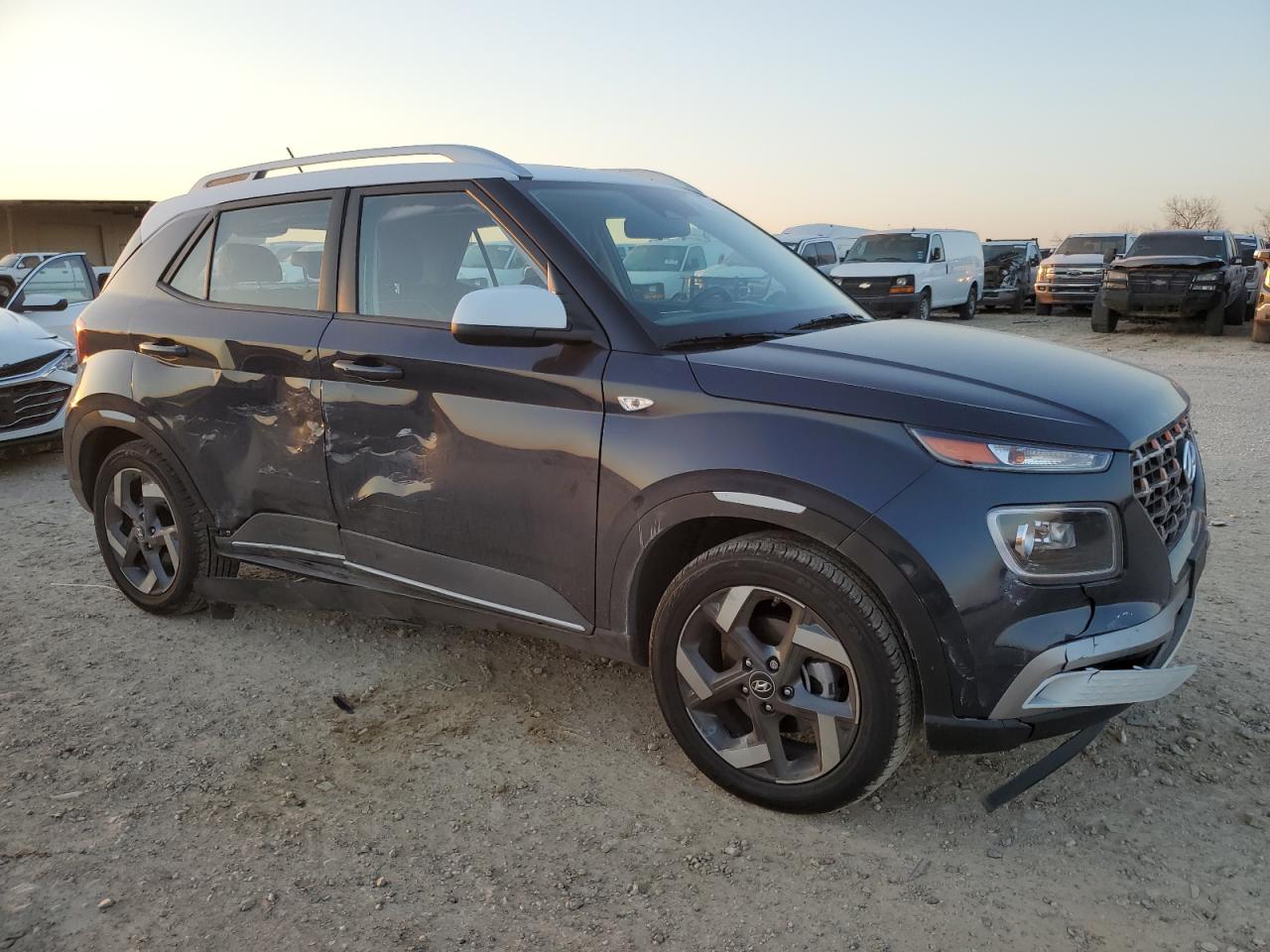 2024 HYUNDAI VENUE SEL VIN:KMHRC8A37RU325834