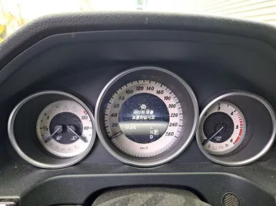 2015 Mercedes-Benz E 220 VIN: