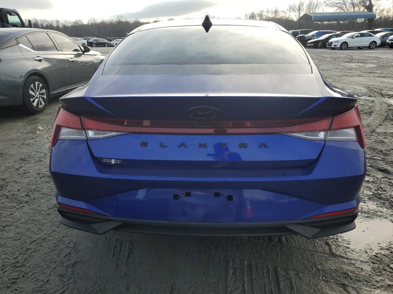 2022 HYUNDAI ELANTRA SEL VIN:KMHLM4AG1NU303790