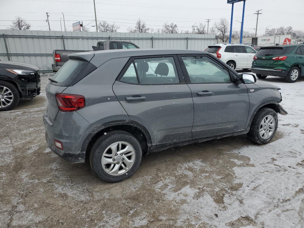 2022 HYUNDAI VENUE SE VIN:KMHRB8A35NU140663