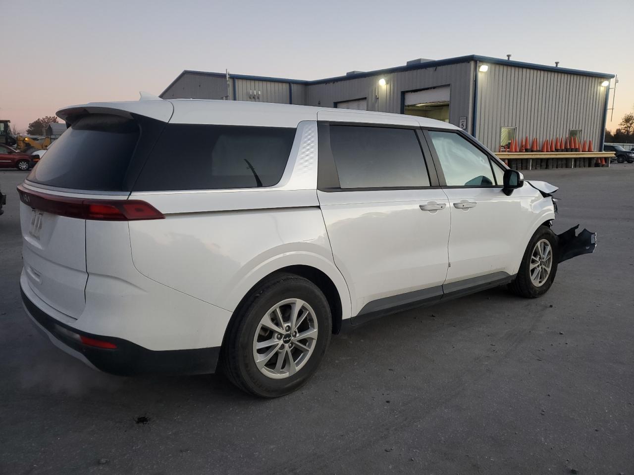 2022 KIA CARNIVAL LX VIN:KNDNB4H33N6123091