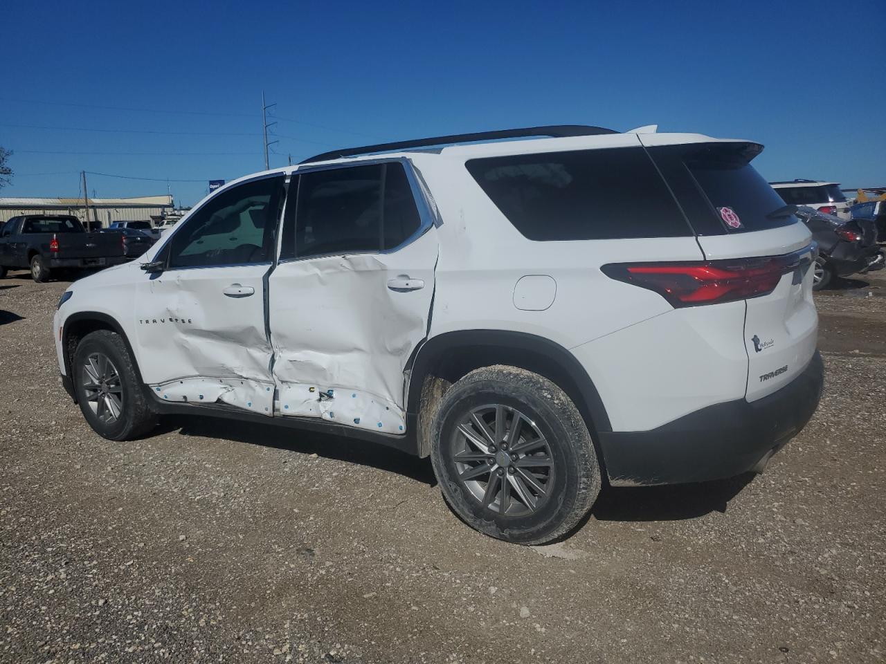 2022 CHEVROLET TRAVERSE LT VIN:1GNERGKW6NJ124899