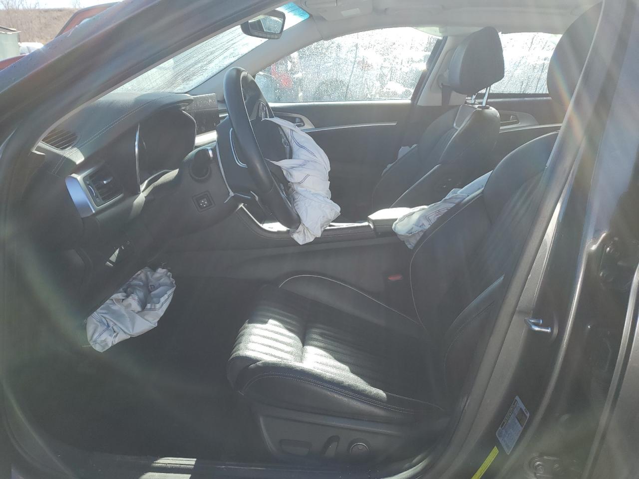 2022 GENESIS G70 BASE VIN:KMTG34TA5NU085937