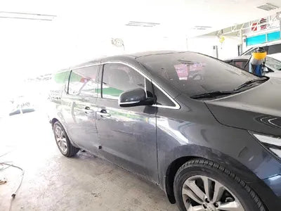 2017 Kia Carnival VIN: