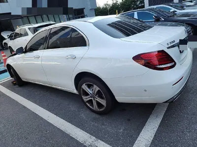 2018 Mercedes-Benz E 200 VIN: