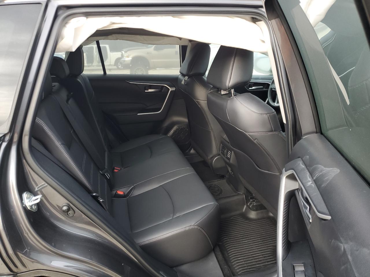 2024 TOYOTA RAV4 XLE PREMIUM VIN:2T3C1RFV7RW306297