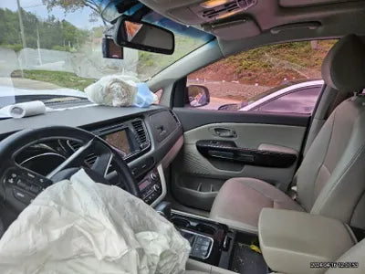 2017 Kia Carnival VIN: